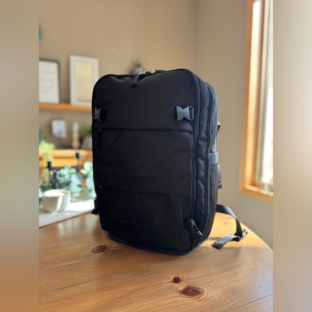 NWT- Travel Carry On Backpack in Black - Picture 14 of 15